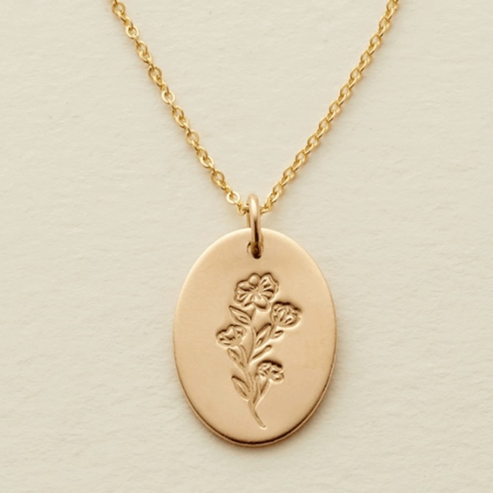 Bohemian Floral Family Minimalist Gold Necklace - Picture 11 of 16